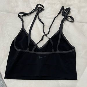 nike workout top